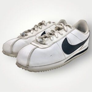 Nike Cortez Boys 2015 Basic Sneakers Black & White Size 4.5Y! No box!